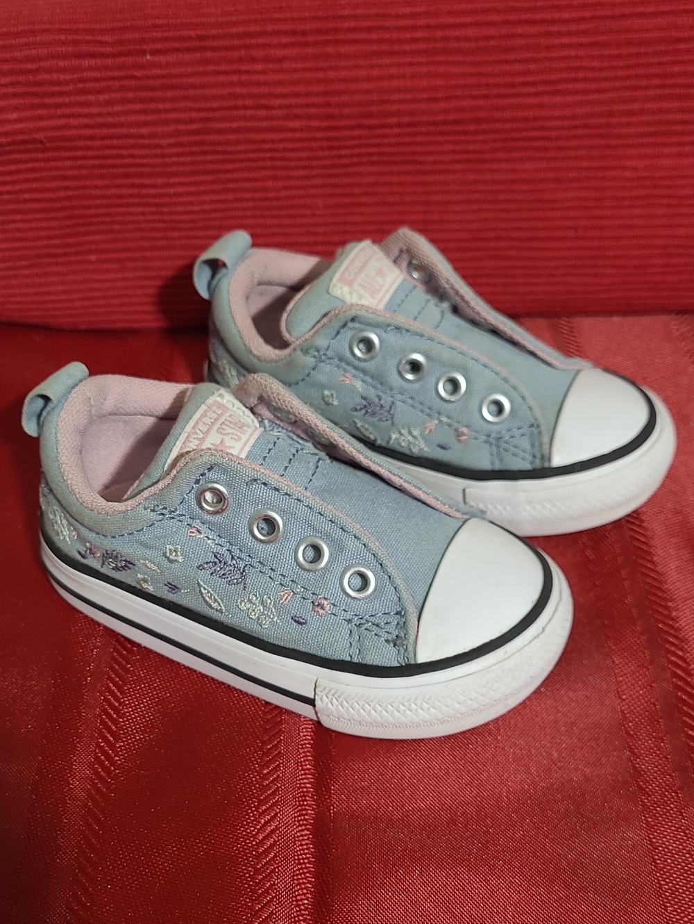 Girls Infant Converse All Stars Light Blue Floral Slip-On Canvas Sneakers